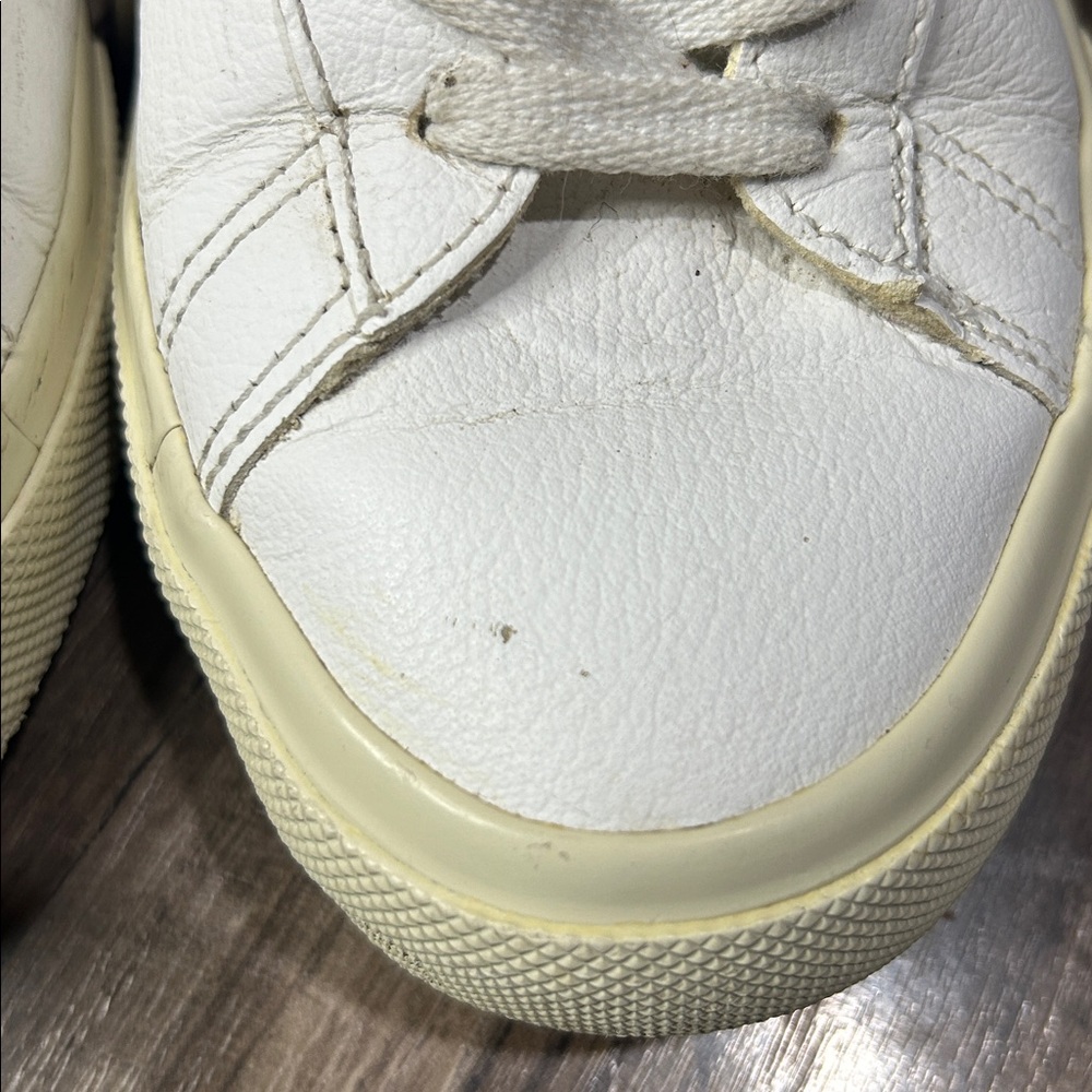 Veja Campo Sneakers Men’s, Size 7 White - Picture 9 of 9